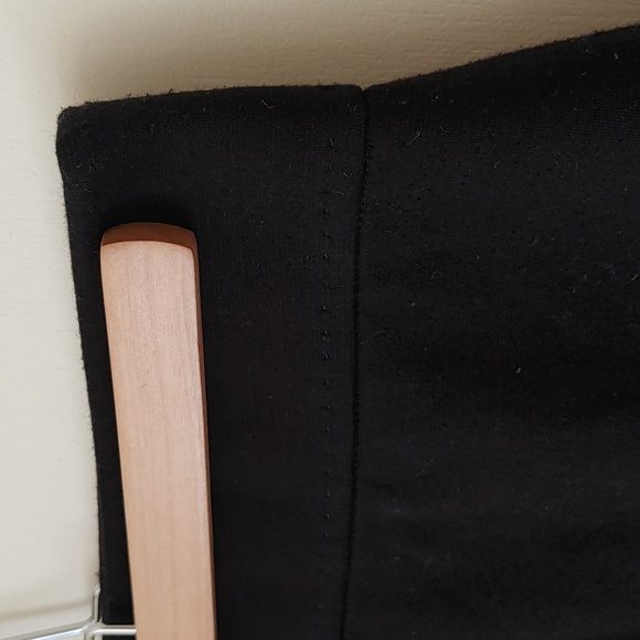 Tahari pencil skirt. - Picture 3 of 5